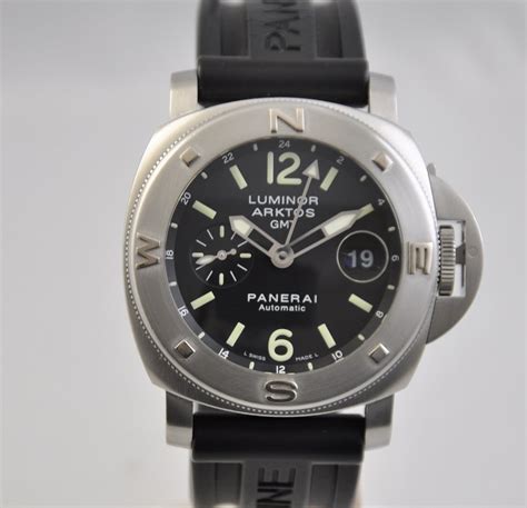 Panerai PAM00186 Luminor Submersible Arktos GMT 